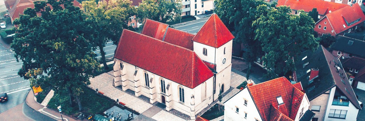 Luftbildaufnahme der alten Kirche in Reken